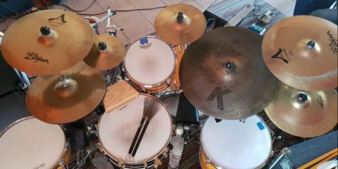 Ervaren (jazz-rock) drummer zoekt band of mede muzikanten, regio Groningen