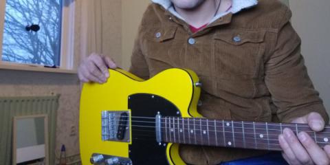 Beatmaker /guitarist zoekt bass guitar en drummer