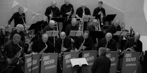 Big Band zoekt drummer en een pianist