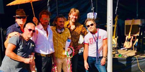 Drummer gezocht omgeving A'dam-Alphen-Aalsmeer