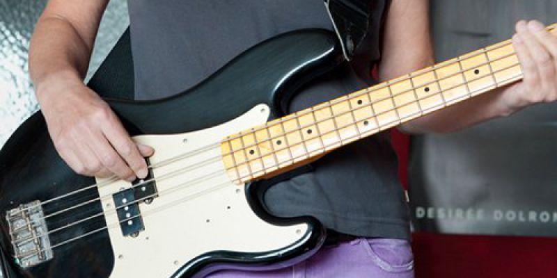 Creatieve synthesizer speler gezocht voor nieuwe band