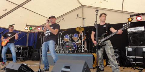 Drummer gezocht
