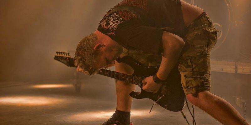 Metal gitarist zoekt dito band