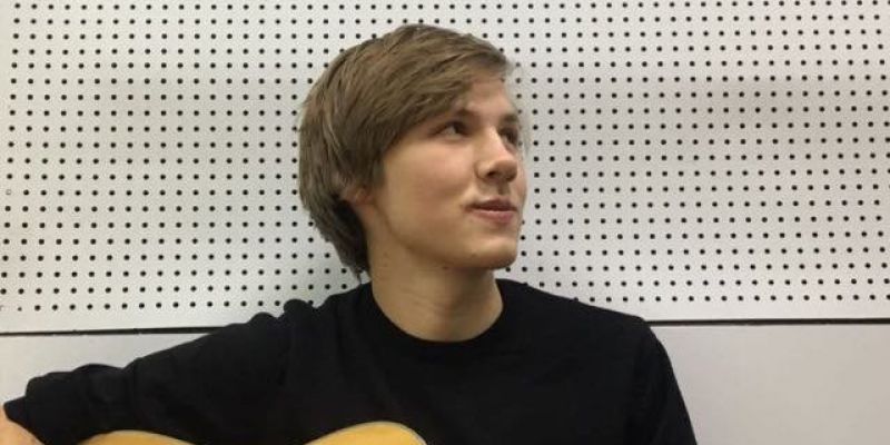 Guitarist looking for a Band