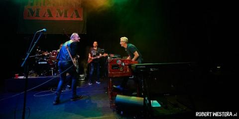 Blues/rockband zoekt een groovy drummer