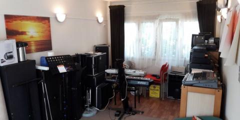 Gezocht ; drummer/zanger 55+ covers 60-90 jr