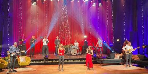 Toetsenist gezocht M/V Top40, Allround Coverband Turnback & The Blazing Babes