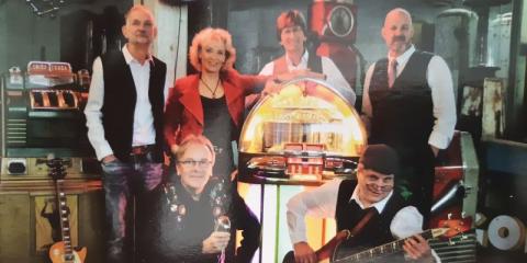 Gitarist en Bassist gezocht voor jaren 60/70 coverband!
