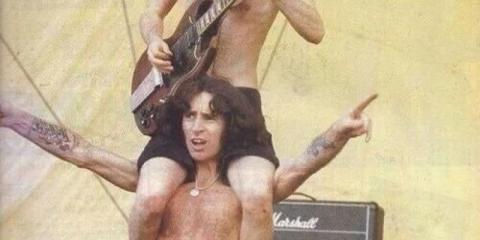 AC/DC cover-band (Bon Scott-periode) zoekt zanger