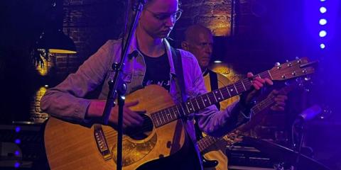 Gitarist/songwriter zoekt band in (omgeving) Den Bosch