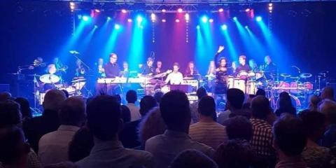 Swingende band zoekt toetsenist