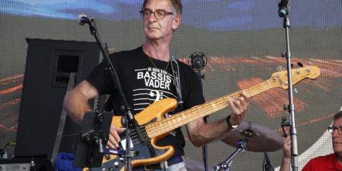 Ervaren bassist met veel vlieguren is beschikbaar voor een leuke band