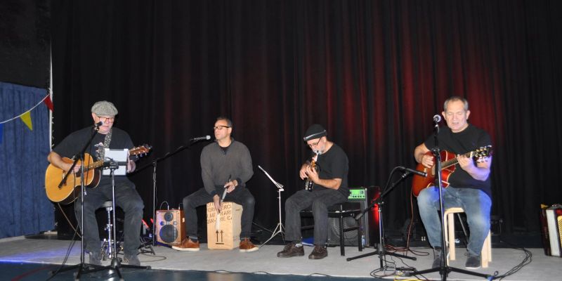 Drummer voor Americana band