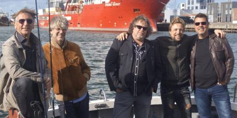 Drummer gezocht