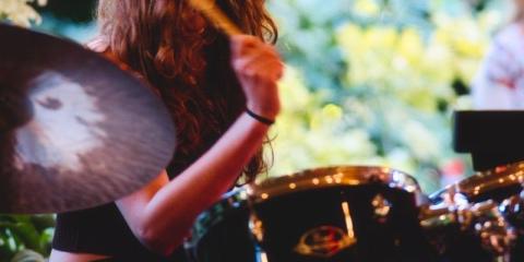 Drummer zoekt band