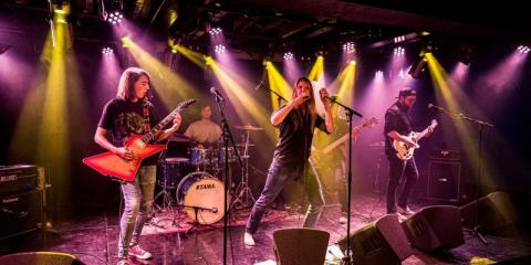 Heavy Metal band zoekt zanger