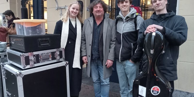 Zangeres gezocht met liefde voor literaire teksten (eigen werk)