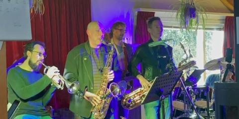 Jazzformatie ‘Best Practice’ zoekt toetsenist.