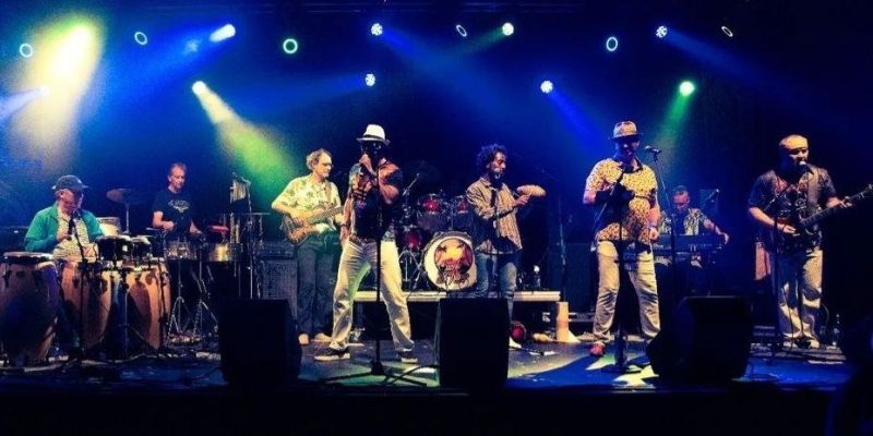 Santana Tribute Band Fuente Del Ritmo zoekt ZANGER