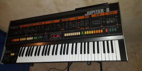 Roland Jupiter 8