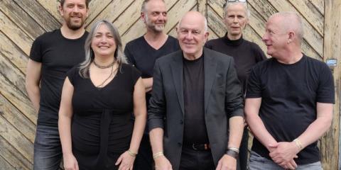 Pink Floyd tribute 'Anybody Out There' zoekt bassist