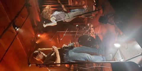 Classicrockband zoekt zanger(es) frontman/frontvrouw