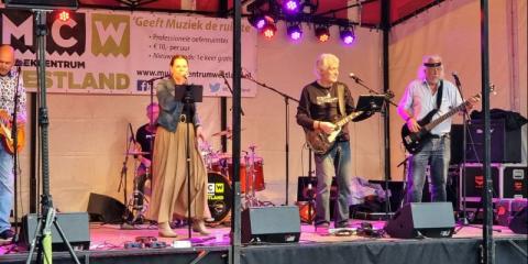 Rock/Popcoverband NoSense zoekt drummer