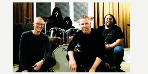 Gezocht Hardrock/ Rock Drummer