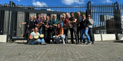 Latin Big Band Los Lamalos zoekt drummer of timbalero !!! !!!