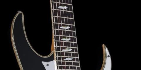 Gitarist zoekt band binnen Zwolle ( Hard Rock etc. )