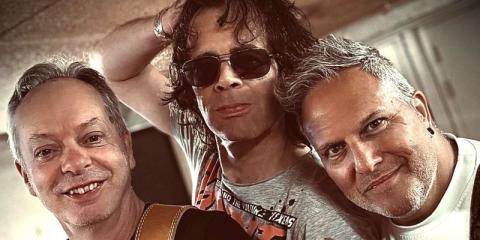 Zanger of zangeres voor rock georiënteerde band uit Den Haag