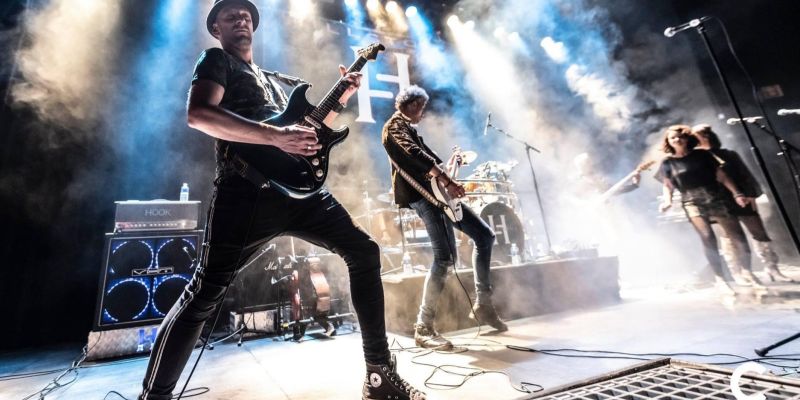 Gezocht ervaren bassist rockcovers Eindhoven/Helmond