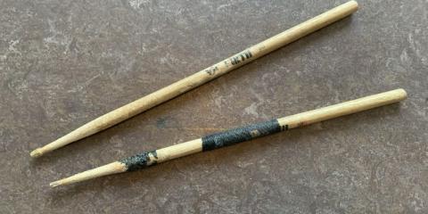 Drummer zoekt band