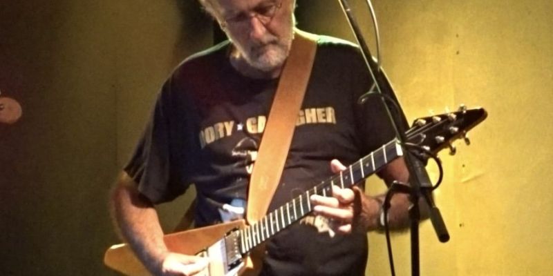 Gitarist zoekt band (Arnhem/Nijmegen)