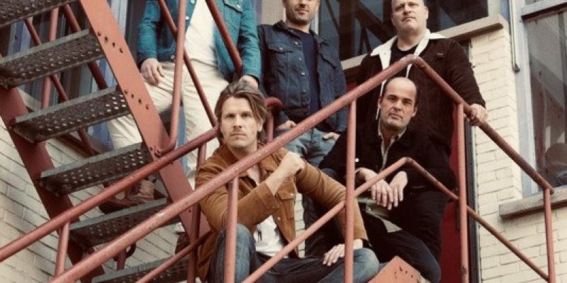 П�� **Nine Hours West zoekt nieuwe bassist!** 🎸