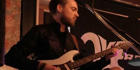Gitarist (32) zoekt coverband! (Tilburg)