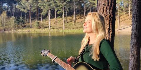Singer-songwriter zoekt kindred spirit