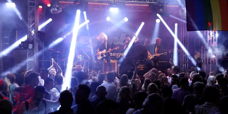 Rock/Feestband regio Eindhoven zoekt Bassist