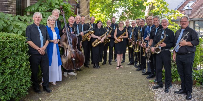 BigBand Enterprise zoekt een bassist en een tenor- of altsaxofonist