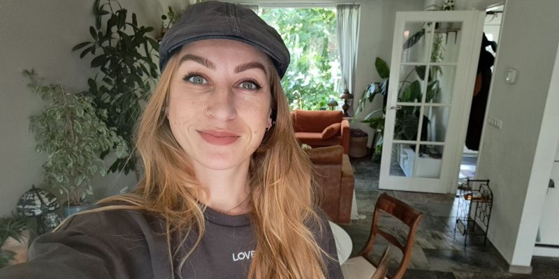 Zangeres zoekt kleine band of muzikanten omgeving Breda/Den Bosch/Tilburg