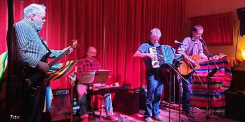 Gezocht Drummer/percussionist voor TexMex band