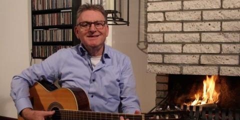 Accordeonist(e) gezocht voor duo met Gitarist-zanger Franse Chansons