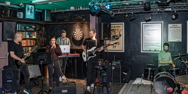 Band Almost Grey zoekt zanger