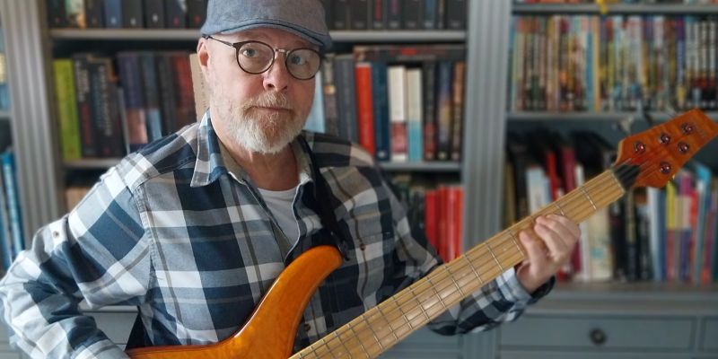 Bassist uit regio Drachten-Assen-Heereveen-Groningen-Leeuwarden zoekt band.