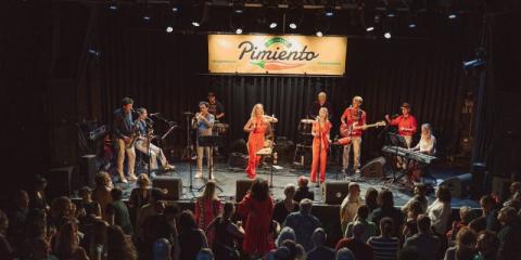 Salsaband Pimiento zoekt Coro-Zanger(es)