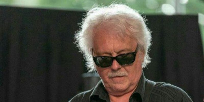 Coverband NoSense zoekt sologitarist