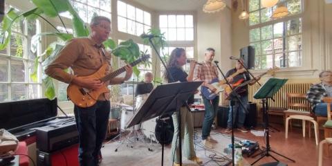 Rhythm Rebel zoekt 2e gitarist