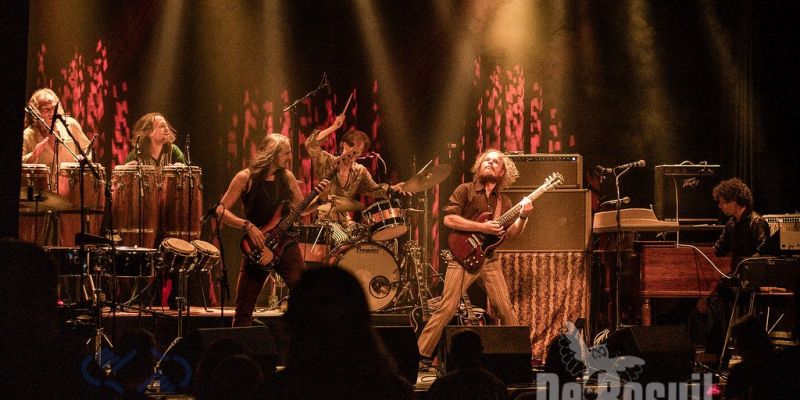 Santana tribute zoek lead vocalist