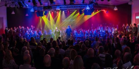 1e Altsaxofoon gezocht.