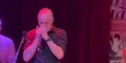 Mondharmonicaspeler zoekt band als bandlid of gastspeler